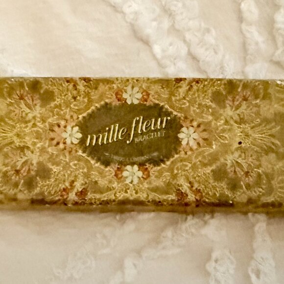 Two's Company Millie Fleur Bracelet - Picture 5 of 6